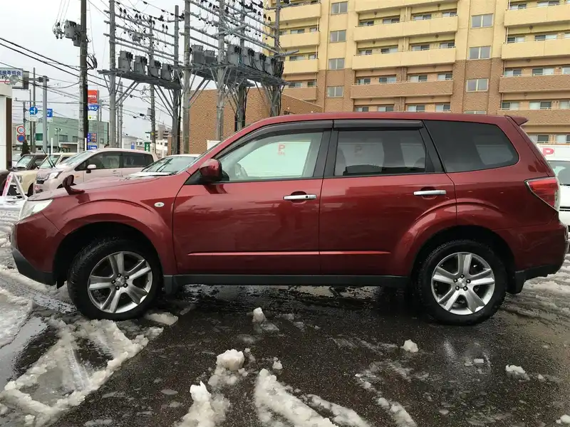 カタログ画像：フォレスター（FORESTER） ２．０ＸＴ プラチナレザーセレクション 2007年12月 CBA-SH5 2000cc カメリアレッド・パール 燃費12.2km / l  外装