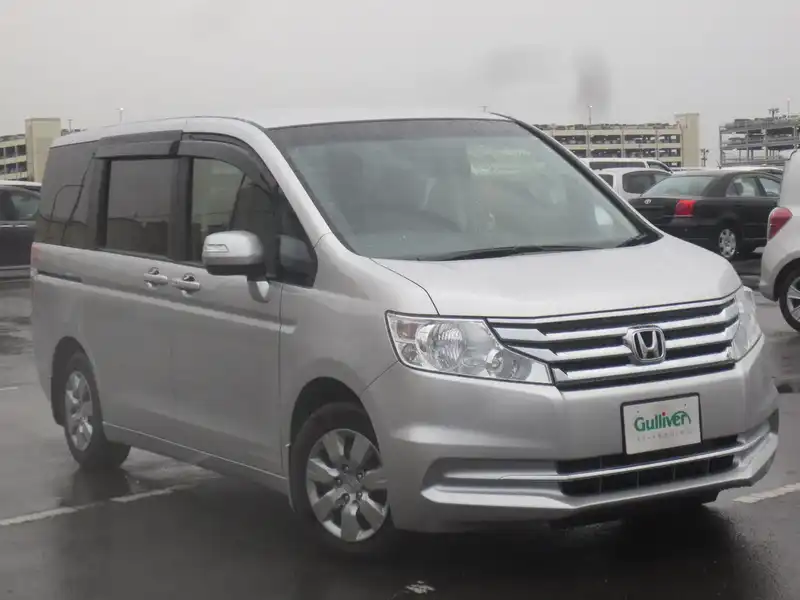 カタログ画像：ステップワゴン（STEPWAGON） Ｇ コンフォートセレクション 2012年11月 DBA-RK1 2000cc スーパープラチナ・メタリック 燃費15.0km / l メイン（その他）