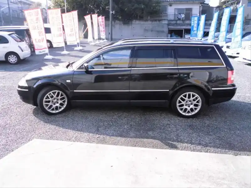 カタログ画像：パサートワゴン（PASSAT WAGON） Ｗ８ ４モーション 2004年4月 GH-3BBDNF 4000cc ブラックマジックパールエフェクト 燃費6.8km / l  外装