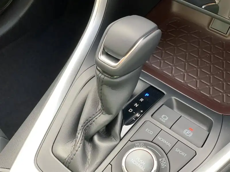 カタログ画像：ＲＡＶ４（RAV4） Ｇ Ｚパッケージ 2019年10月 6BA-MXAA54 2000cc ホワイトパールクリスタルシャイン 燃費15.2km / l 内装