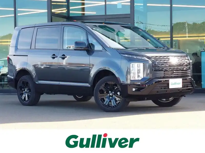 カタログ画像：デリカＤ：５（DELICA D:5） シャモニー（電動サイドステップ非装着車） 2025年5月 3DA-CV1W 2200cc ブラックダイヤモンド×ブラックマイカ 燃費12.6km / l メイン（その他）