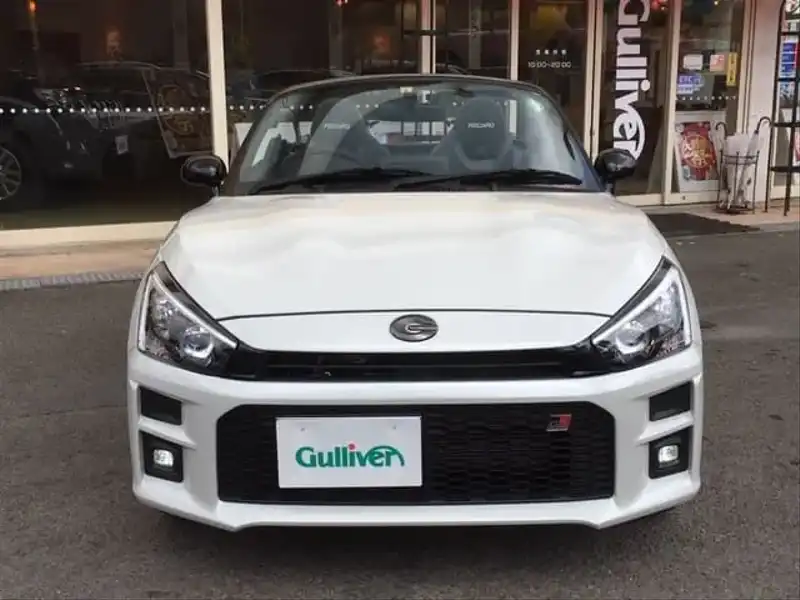 カタログ画像：コペン（COPEN） ＧＲ スポーツ 2019年10月 3BA-LA400A 660cc パールホワイトⅢ 燃費18.6km / l フロント