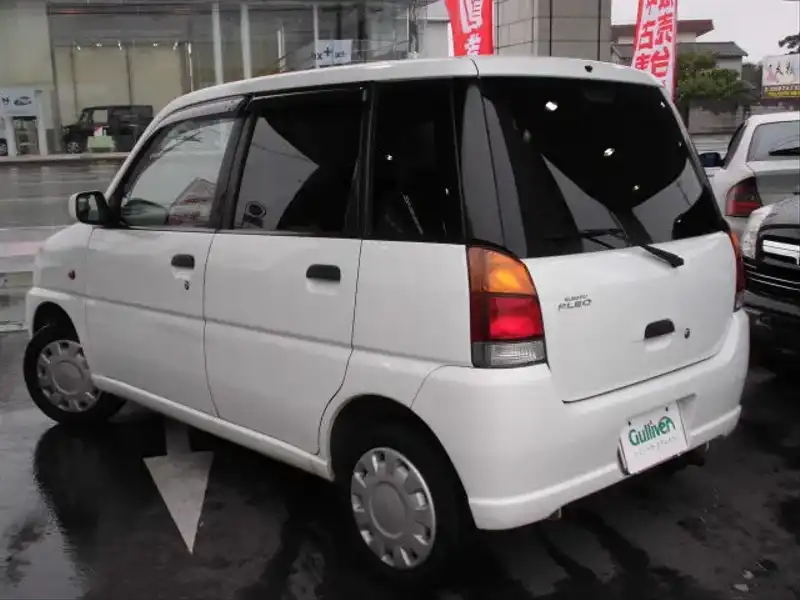 カタログ画像：プレオ（PLEO） Ｌｅ 1999年11月 GF-RA1 660cc ピュアホワイト 燃費21.0km / l  バック