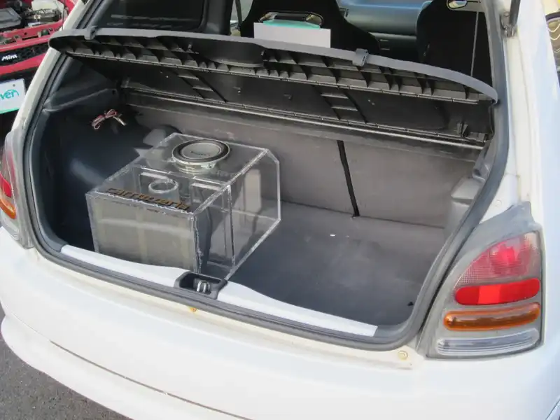 カタログ画像：スターレット（STARLET） グランツァＶ エクセレントパッケージ装着車 1997年12月 E-EP91 1300cc スーパーホワイトII 燃費13.2km / l  内装