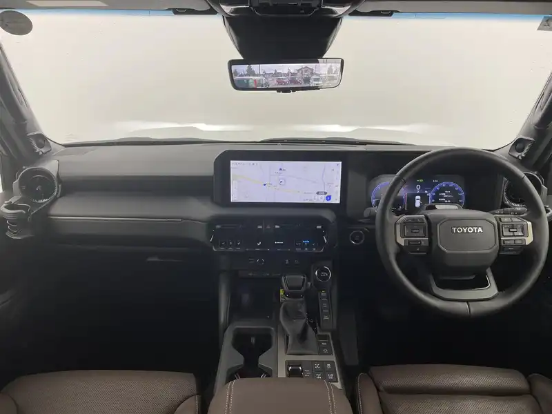 カタログ画像：ランドクルーザー２５０（LAND CRUISER 250） ＺＸ 2024年4月 3DA-GDJ250W 2800cc ブラック 燃費11.0km / l フロント