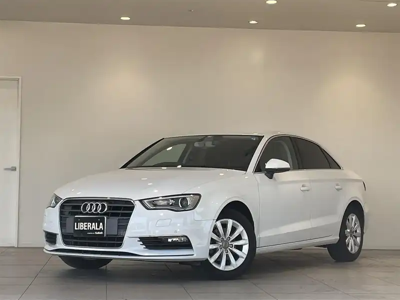 アウディー AUDI A3 部品取り車 兵庫県より 何でもどうぞ☆ - 外国 ...