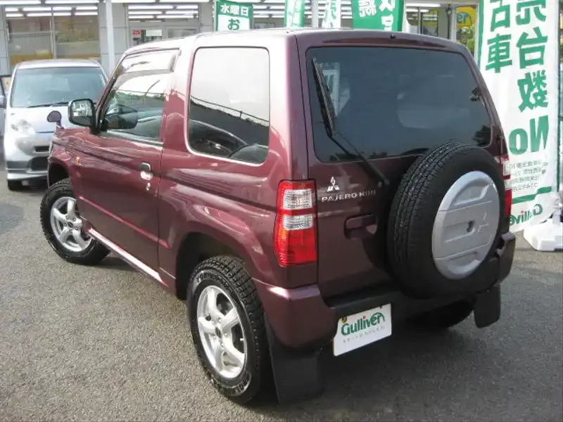 10063911 | カタログ画像：パジェロミニ（PAJERO MINI） ＺＲ 2010年8月 ABA-H58A 660cc ラズベリーレッドパール バック