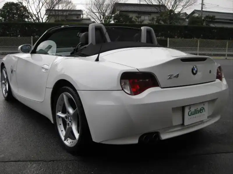 カタログ画像：Ｚ４（Z4） ロードスター２．５ｉ 2008年10月 ABA-BU25 2500cc 燃費10.2km / l  バック