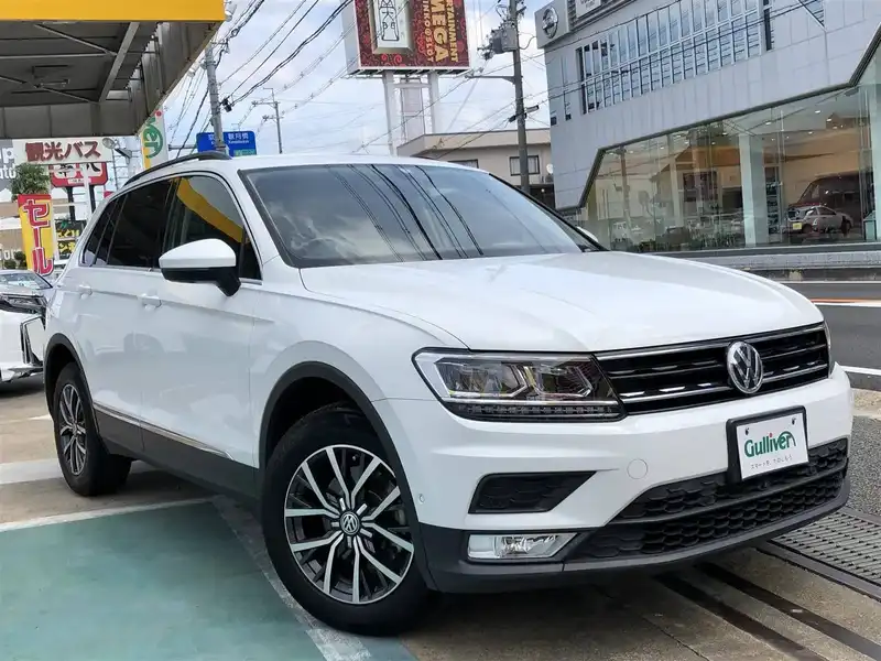 カタログ画像：ティグアン（TIGUAN） ＴＳＩ コンフォートライン 2020年1月 ABA-5NCZD 1400cc ピュアホワイト 燃費13.0km / l メイン