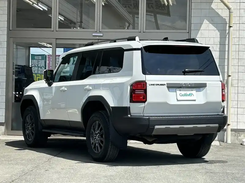 カタログ画像：ランドクルーザー２５０（LAND CRUISER 250） ＶＸ 2024年4月 3DA-GDJ250W 2800cc プラチナホワイトパールマイカ 燃費11.0km / l 外装