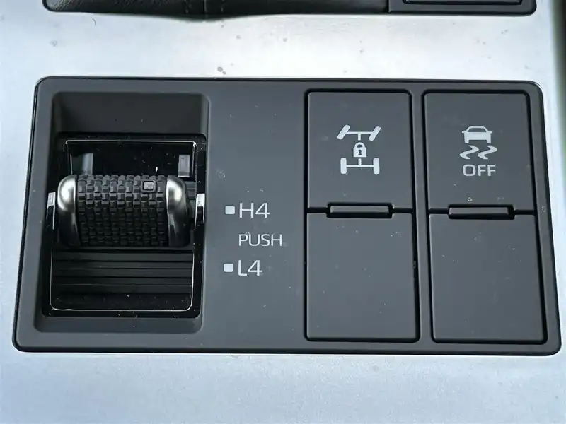 カタログ画像：ランドクルーザー２５０（LAND CRUISER 250） ＶＸ 2024年4月 3DA-GDJ250W 2800cc プラチナホワイトパールマイカ 燃費11.0km / l 内装