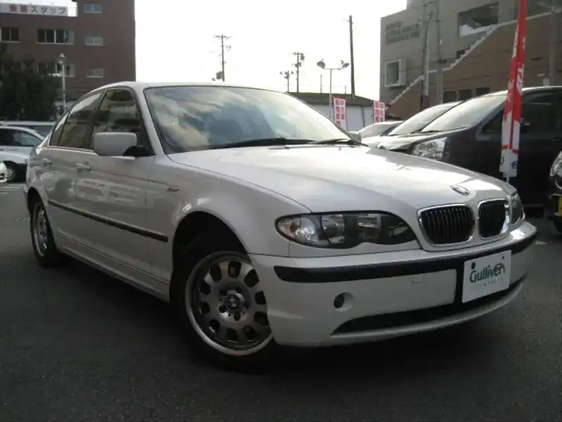 カタログ画像：３シリーズ（3 SERIES） ３２０ｉ 2001年10月 GH-AV22 2200cc アルピン・ホワイトIII（ソリッド・カラー） 燃費9.8km / l  メイン（その他）