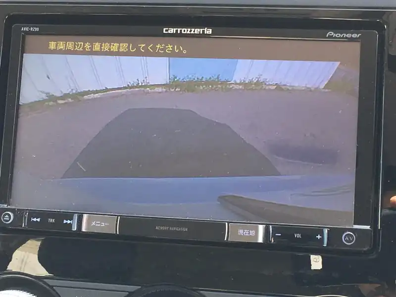 カタログ画像：フォレスター（FORESTER） ２．０ＸＴ アイサイト 2015年11月 DBA-SJG 2000cc クリスタルホワイト・パール 燃費13.2km / l 内装