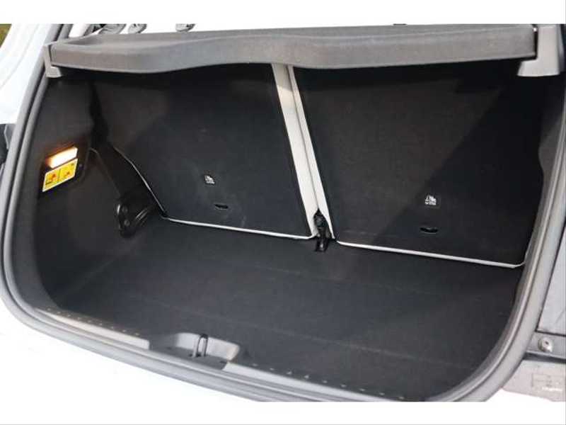 カタログ画像：５００ｅ（500e） アイコン 2022年6月 ZAA-FA1 アイス ホワイト 内装