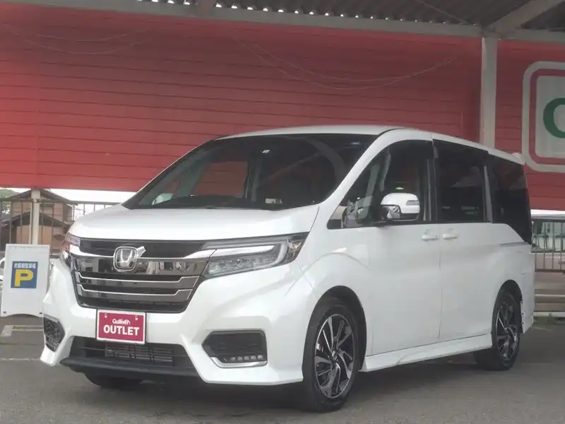 カタログ画像：ステップワゴンスパーダ（STEPWAGON SPADA） スパーダ・クールスピリット ホンダセンシング 特別仕様車ブラックスタイル 2018年12月 DBA-RP4 1500cc プラチナホワイト・パール 燃費15.0km / l フロント