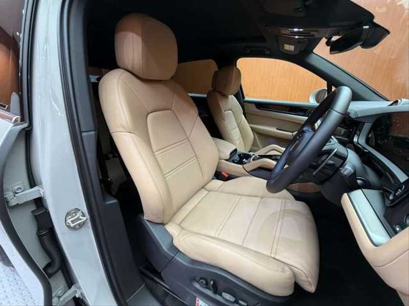 カタログ画像：カイエン（CAYENNE） カイエン 2023年4月 7BA-E3RK 3000cc クォーツァイトグレーメタリックorアークティックグレーorクレヨン 内装