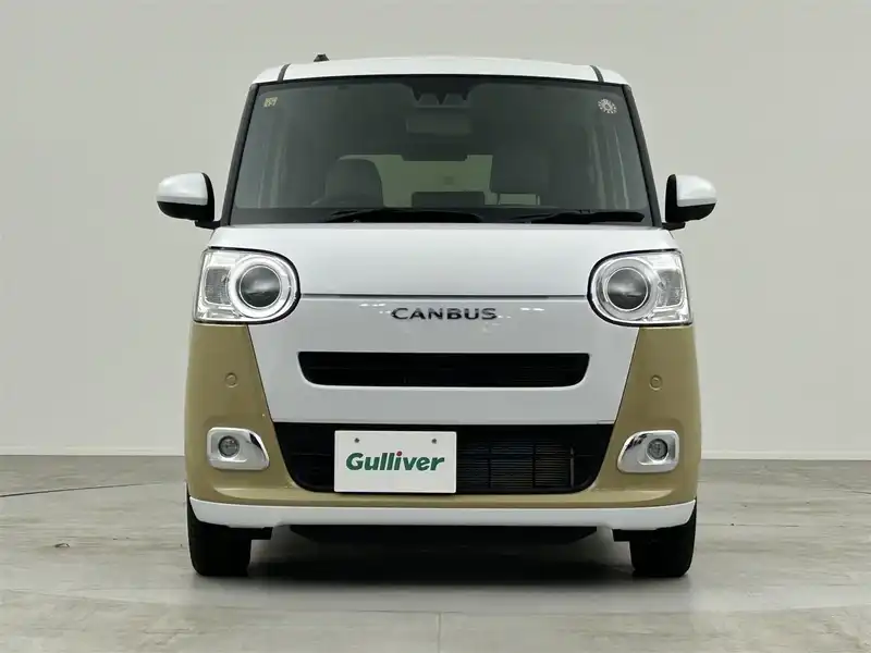 カタログ画像：ムーヴキャンバス（MOVE CANBUS） ストライプスＧ ｅｃｏ ＩＤＬＥ非装着車 2023年4月 5BA-LA850S 660cc シャイニングホワイトパール×サンドベージュメタリック 燃費20.9km / l フロント