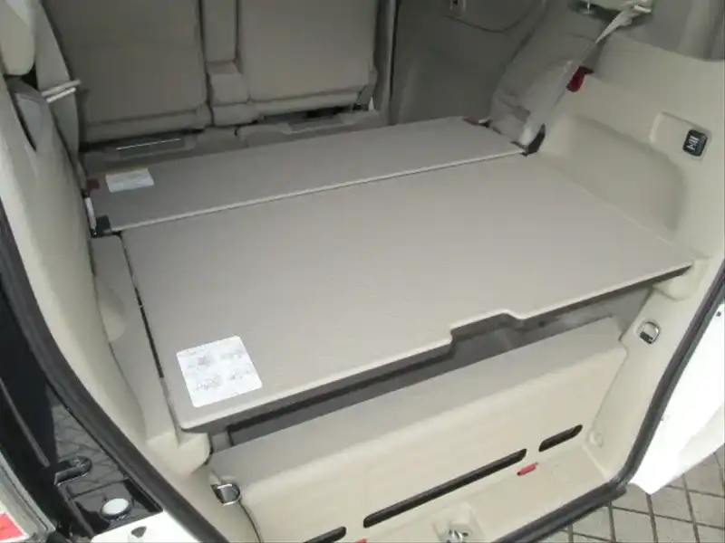 カタログ画像：Ｎ－ＢＯＸ＋（N-BOX PLUS） Ｇ特別仕様車ターボＳＳパッケージ 2013年5月 DBA-JF2 660cc プレミアムホワイト・パール 燃費18.8km / l 内装