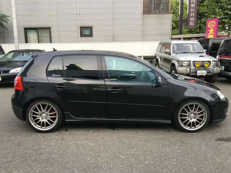 10035242 | カタログ画像：ゴルフ（GOLF） ＧＴＩ 2006年2月 GH-1KAXX 2000cc ブラックマジックパールエフェクト 外装