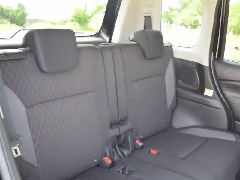 カタログ画像：デリカＤ：２（DELICA D:2） カスタムハイブリッドＭＶ 2025年2月 5AA-MBD7S 1200cc スーパーブラックパール 燃費22.0km / l 内装