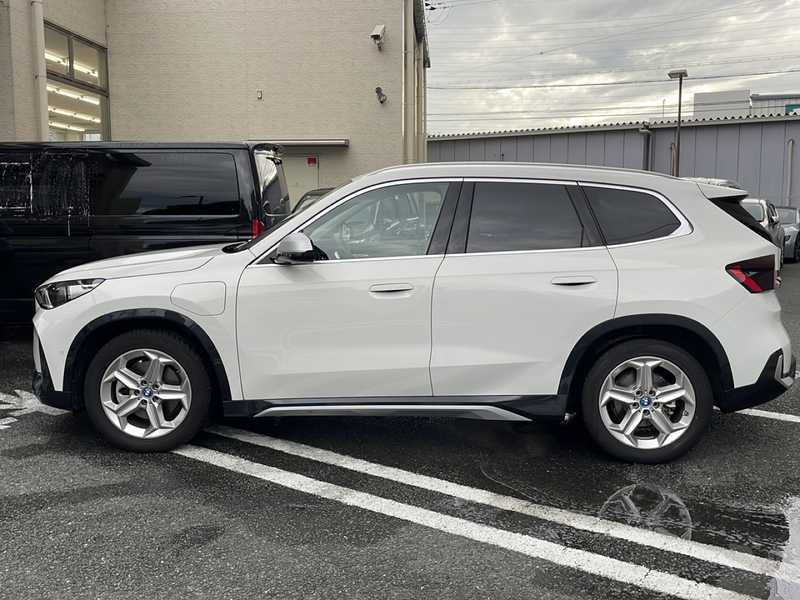 カタログ画像：ｉＸ１（iX1） ｘＤｒｉｖｅ ３０ ｘライン 2023年9月 ZAA-62EF67 アルピン・ホワイト（ソリッド・カラー）orミネラル・ホワイト（メタリック・カラー） 外装