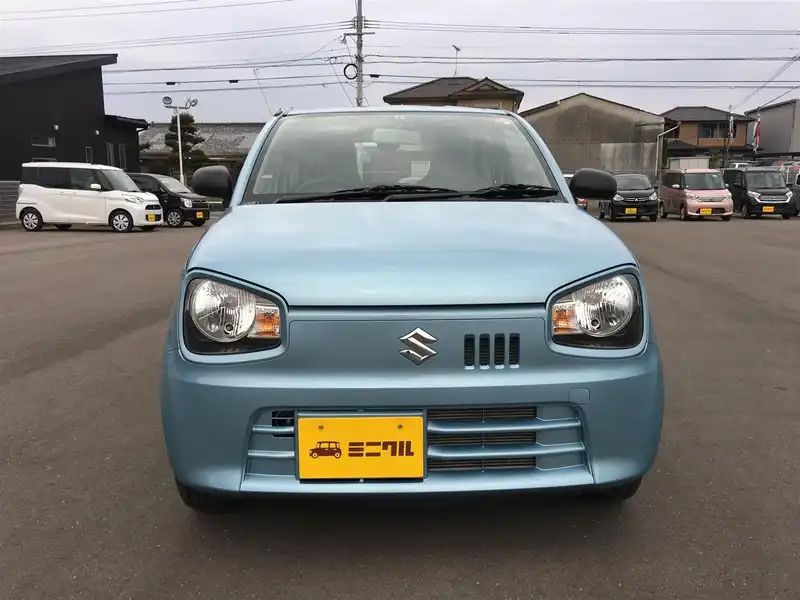 カタログ画像：アルト（ALTO） Ｆ（スズキセーフティサポート装着車） 2018年12月 DBA-HA36S 660cc フィズブルーパールメタリック 燃費27.4km / l フロント