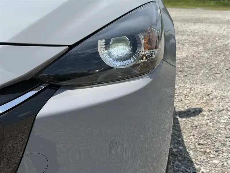 カタログ画像：ＭＡＺＤＡ２（MAZDA2） １５スポルト 2024年4月 5BA-DJLFS 1500cc ポリメタルグレーメタリックorエアログレーメタリック 燃費20.2km / l 内装