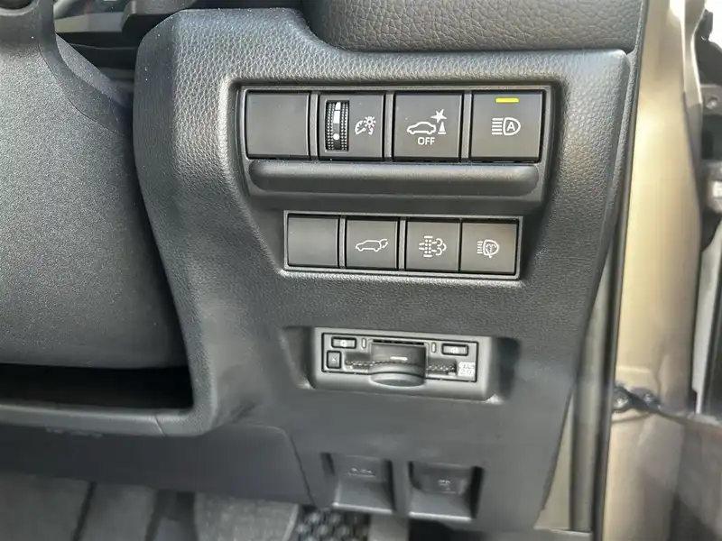 カタログ画像：ランドクルーザー２５０（LAND CRUISER 250） ＶＸ 2024年4月 3DA-GDJ250W 2800cc アバンギャルドブロンズメタリック 燃費11.0km / l 内装