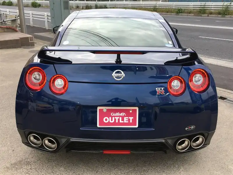 カタログ画像：ＧＴ－Ｒ（GT-R） ＧＴ－Ｒ ニスモ 2014年2月 DBA-R35 3800cc バック