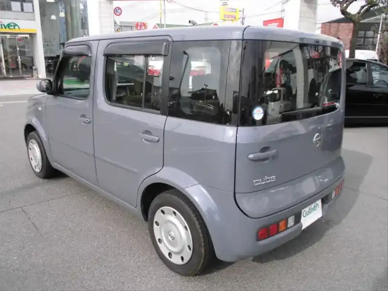 カタログ画像：キューブ（CUBE） ＳＸ ＭＤ／ＣＤセレクション 2004年12月 CBA-BZ11 1400cc ビームグレー（Ｐ） 燃費17.2km / l  バック