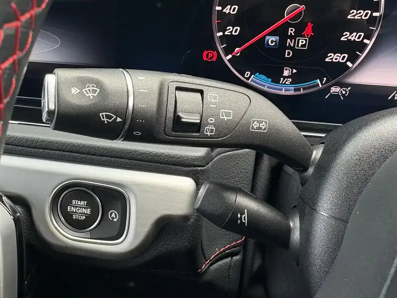 カタログ画像：Ｇクラス（G-CLASS） Ｇ４００ｄ ＡＭＧライン 2021年5月 3DA-463350 3000cc オブシディアンブラック（Ｍ）orマグネタイトブラック（Ｍ） 燃費9.7km / l 内装