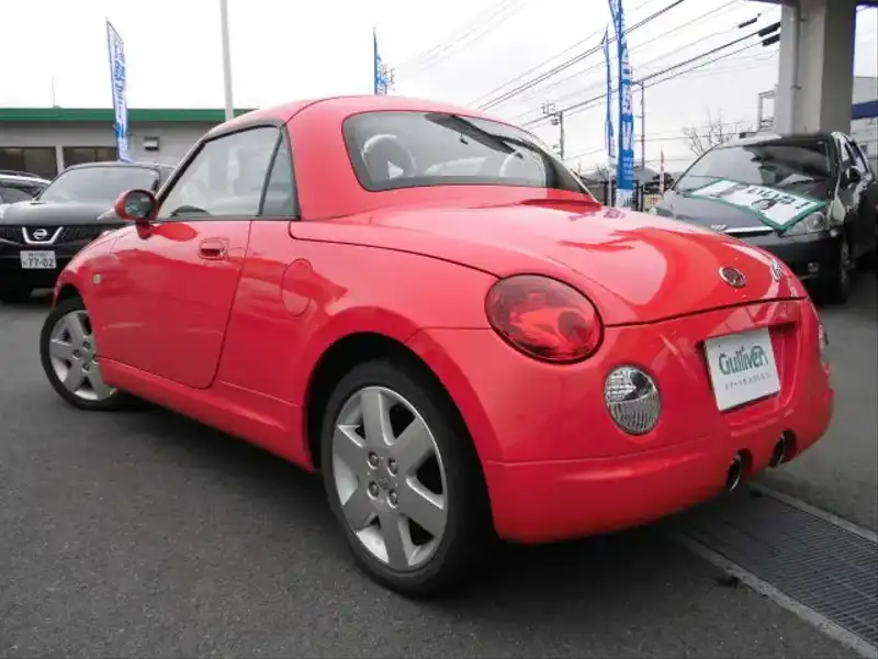 カタログ画像：コペン（COPEN） アクティブトップ 2010年8月 ABA-L880K 660cc ＤＣ・シャイニングレッド 燃費15.2km / l  バック