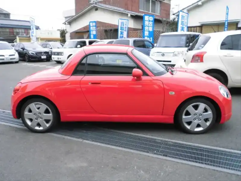 カタログ画像：コペン（COPEN） アクティブトップ 2010年8月 ABA-L880K 660cc ＤＣ・シャイニングレッド 燃費15.2km / l  外装