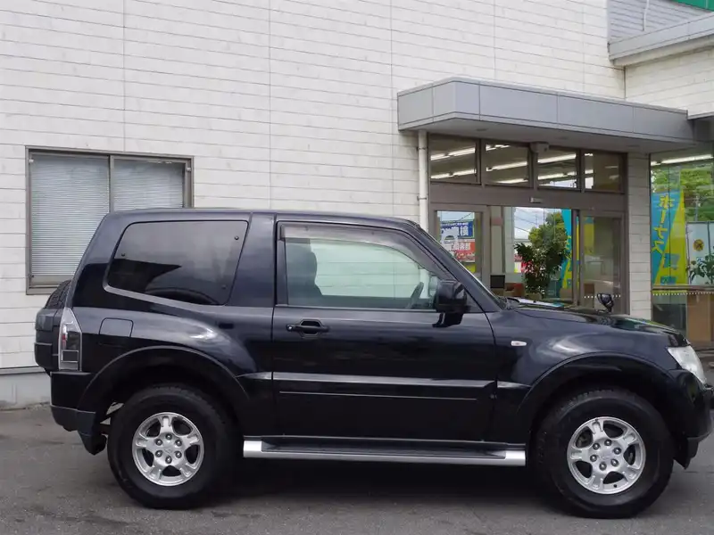 10043645 | カタログ画像：パジェロ（PAJERO） ショート ＶＲ－Ⅰ 2007年10月 CBA-V83W 3000cc ブラックマイカ 外装