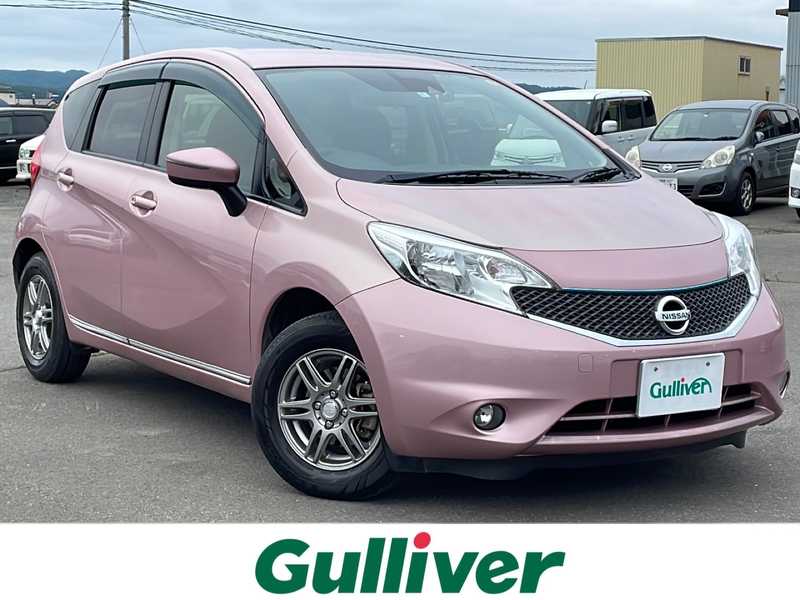 nissan note pink