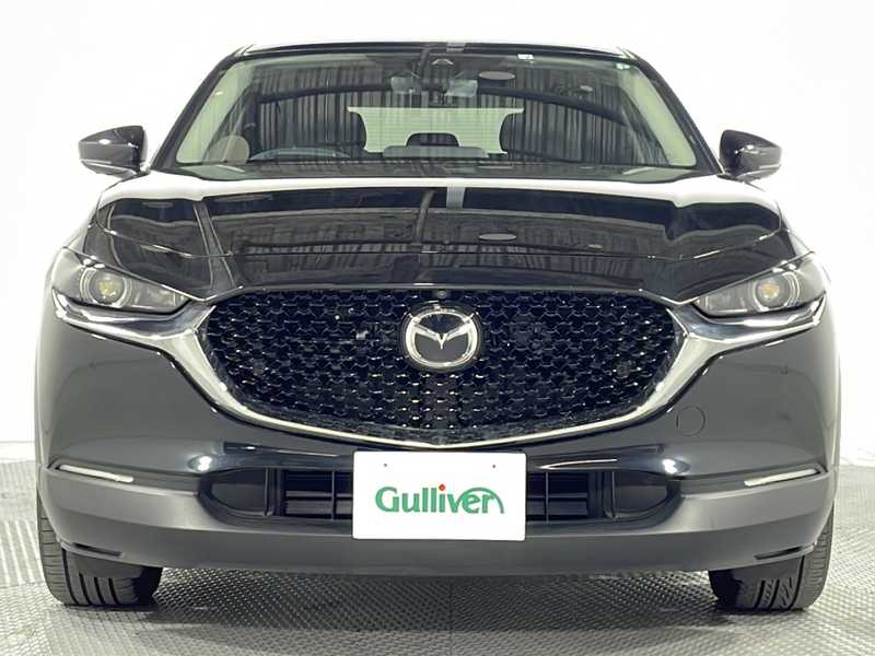 カタログ画像：ＣＸ－３０（CX-30） ＸＤ Ｓパッケージ 2024年7月 3DA-DM8R 1800cc ジェットブラックマイカ 燃費18.7km / l フロント