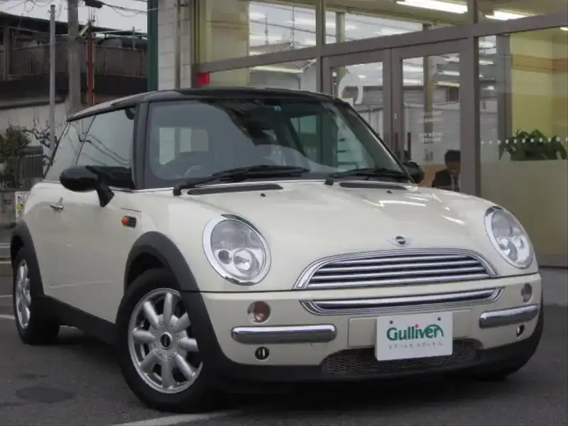 カタログ画像：ＭＩＮＩ（MINI） クーパー 2004年4月 GH-RA16 1600cc ペッパー・ホワイト 燃費14.4km / l  メイン（その他）