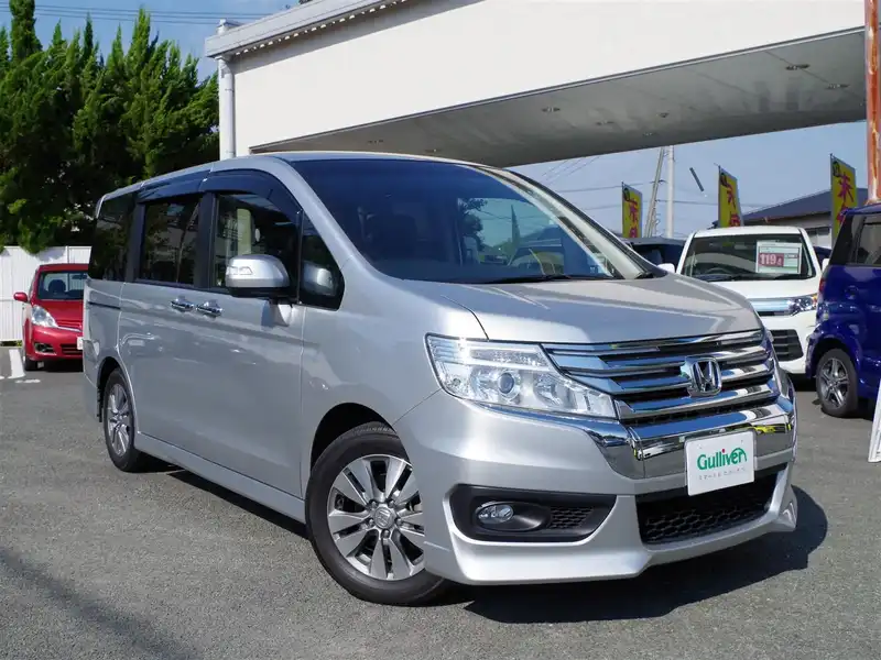 10091212 | カタログ画像：ステップワゴンスパーダ（STEPWAGON SPADA） Ｚ インターナビセレクション 2012年4月 DBA-RK5 2000cc スーパープラチナ・メタリック メイン（その他）