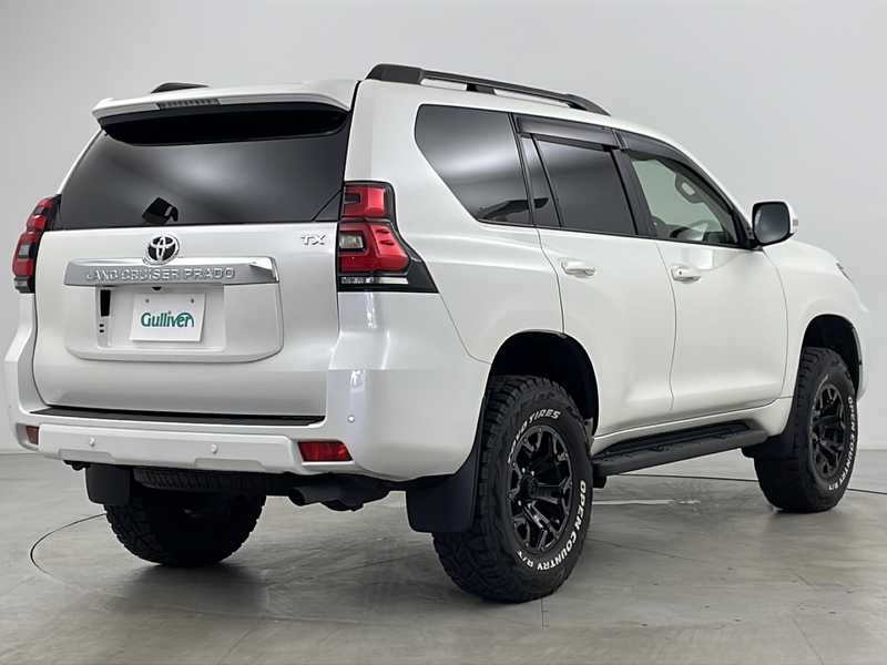 カタログ画像：ランドクルーザープラド（LAND CRUISER PRADO） ＴＸ 2022年8月 3BA-TRJ150W 2700cc ホワイトパールクリスタルシャイン 燃費8.3km / l 外装