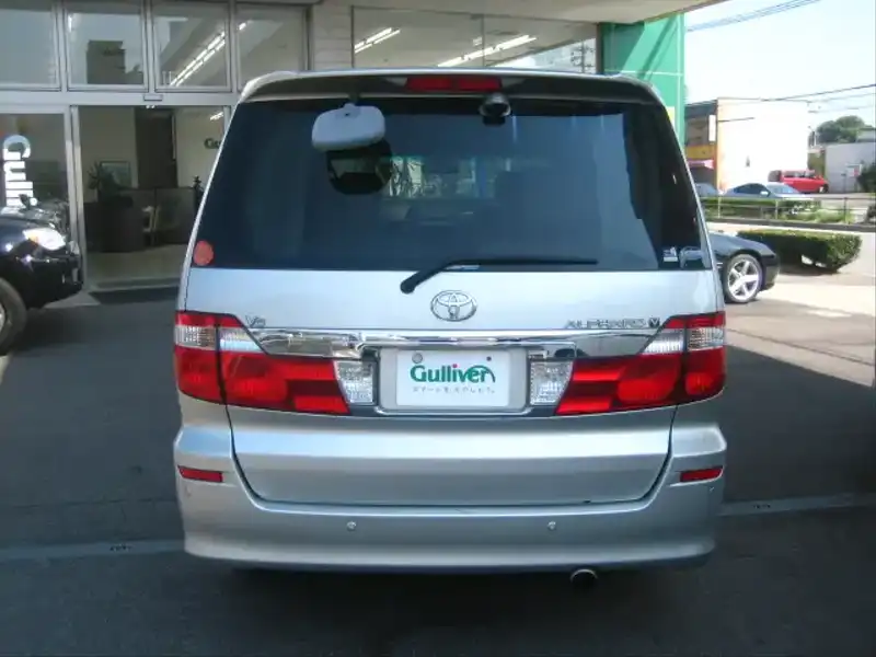 1011161 | カタログ画像：アルファードＶ（ALPHARD V） ＭＺ 2002年5月 TA-MNH10W 3000cc ライトグリーンマイカメタリック バック