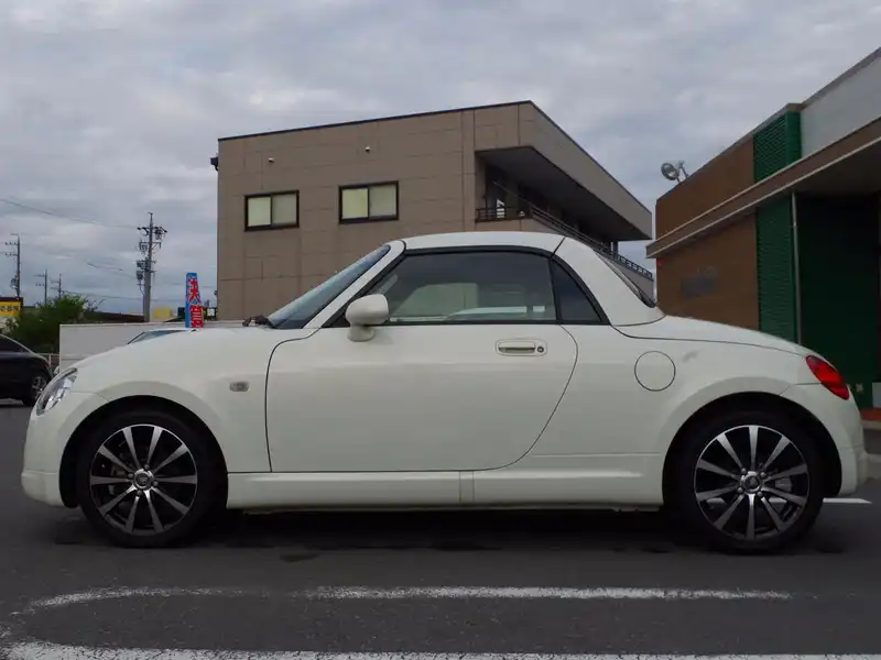 カタログ画像：コペン（COPEN） アクティブトップ 2010年8月 ABA-L880K 660cc ホワイト 燃費15.2km / l  外装