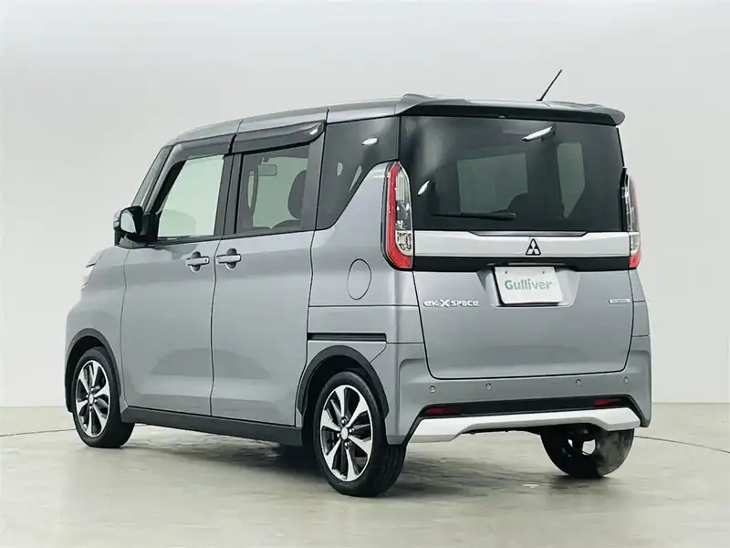 カタログ画像：ｅＫクロススペース（EK X SPACE） Ｔ プラスエディション 2021年12月 4AA-B35A 660cc チタニウムグレーメタリック 燃費18.8km / l バック