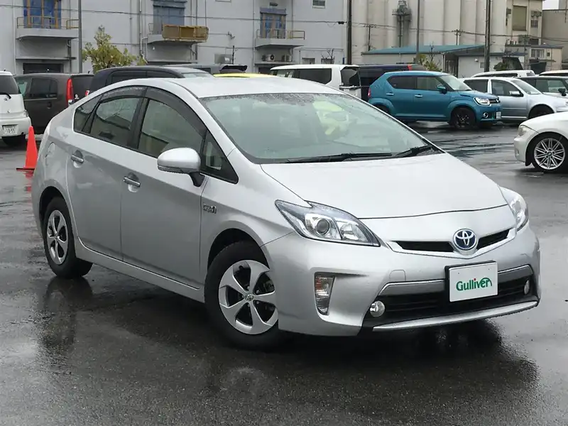 カタログ画像：プリウスＰＨＶ（PRIUS PHV） Ｇ 2012年11月 DLA-ZVW35 1800cc シルバーメタリック 燃費31.6km / l メイン（その他）