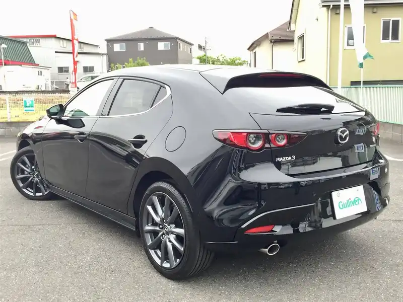 カタログ画像：ＭＡＺＤＡ３ファストバック（MAZDA3 FASTBACK） ＸＤバーガンディ セレクション 2019年5月 3DA-BP8P 1800cc ジェットブラックマイカ 燃費19.8km / l バック