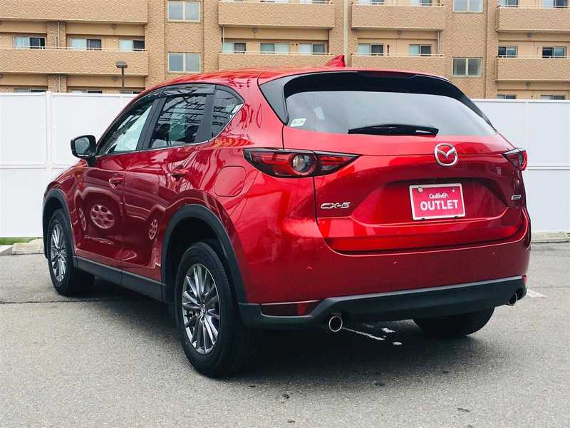 カタログ画像：ＣＸ－５（CX-5） ２０Ｓ 2019年10月 6BA-KFEP 2000cc ソウルレッドクリスタルメタリック 燃費14.6km / l バック