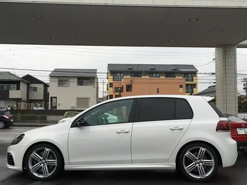 カタログ画像：ゴルフ（GOLF） Ｒ 2010年3月 ABA-1KCDLF 2000cc キャンディホワイト 燃費12.4km / l  外装