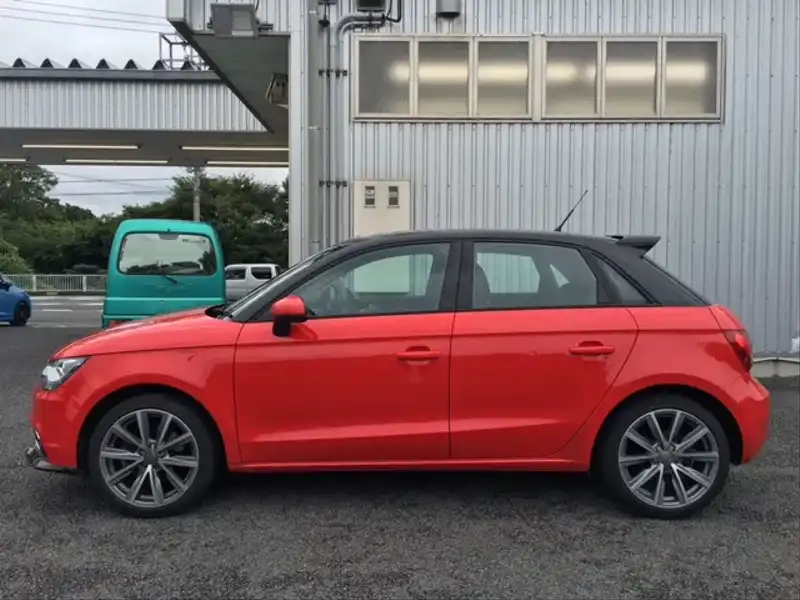 カタログ画像：Ａ１スポーツバック（A1 SPORTBACK） １．４ＴＦＳＩシリンダーオンデマンド 2014年6月 DBA-8XCPT 1400cc ミサノレッドパールエフェクト 燃費20.5km / l 外装