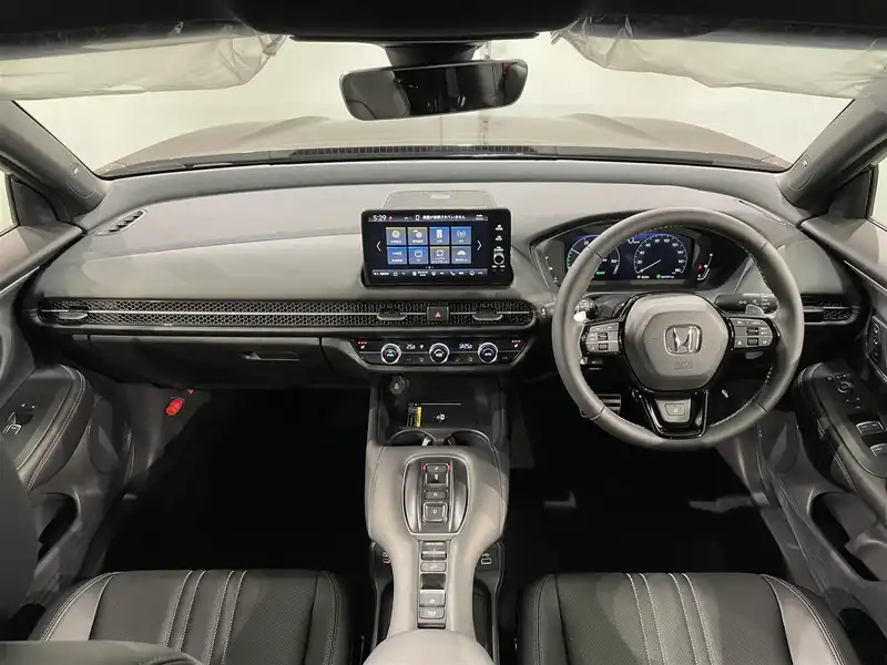カタログ画像：ＺＲ－Ｖ（ZR-V） ｅ：ＨＥＶ Ｘ特別仕様車ブラックスタイル 2024年7月 6AA-RZ4 2000cc プレミアムクリスタルガーネット・メタリック 燃費22.1km / l 内装