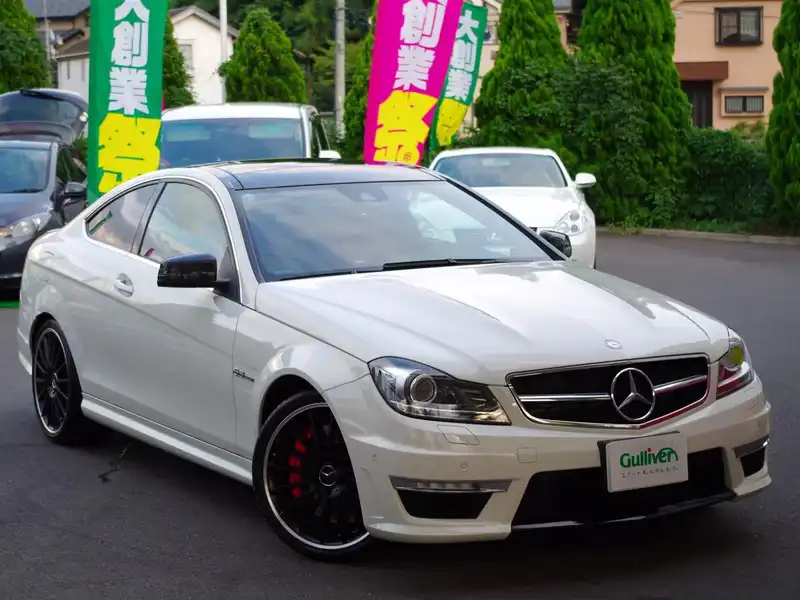 カタログ画像：Ｃクラス（C-CLASS） Ｃ６３ ＡＭＧクーペ 2014年4月 CBA-204377 6300cc ダイヤモンドホワイト（Ｍ） 燃費7.1km / l メイン