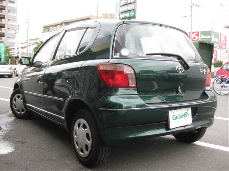 1010680 | カタログ画像：ヴィッツ（VITZ） クラヴィア 2001年12月 TA-NCP10 1300cc ダークグリーンマイカ バック